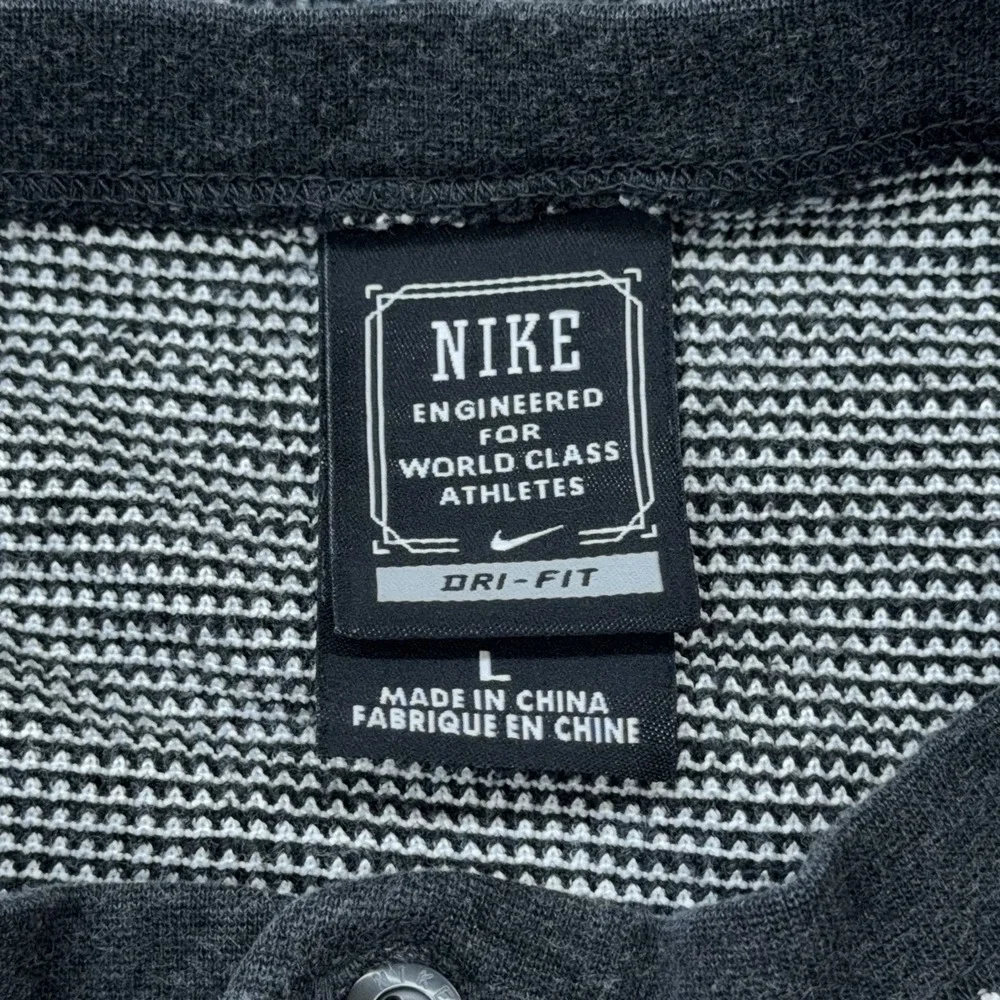 Nike Dri-FIT Waffle Knit‎ Long Sleeve Henley Shirt Mens Large Black Gray Camo